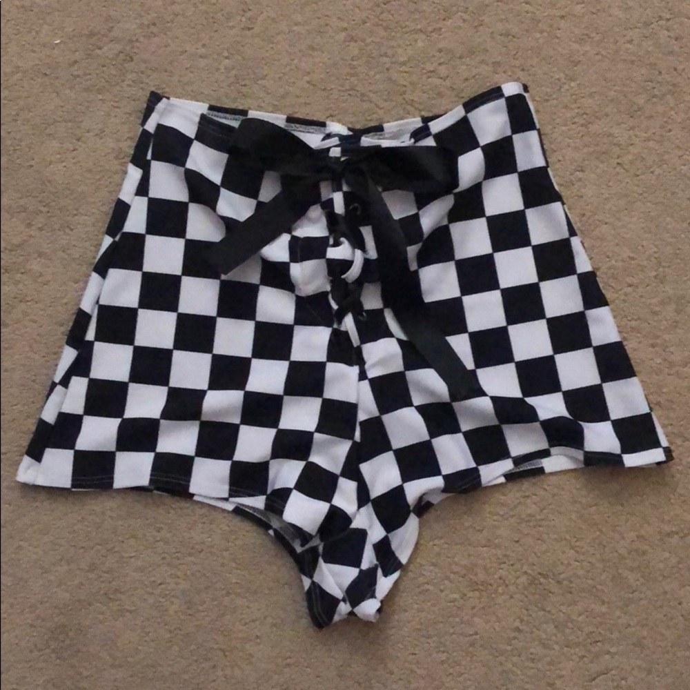 ✨on hold for erobles75✨ checkered lbd hot shorts